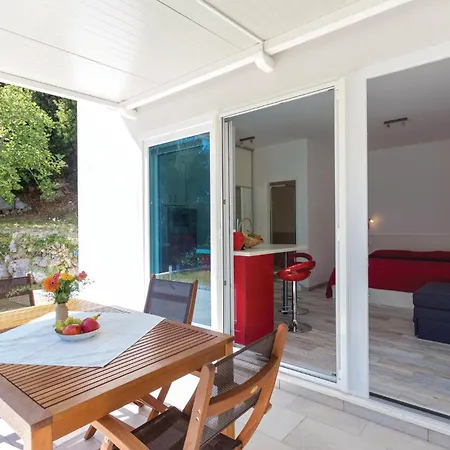 Hébergement de vacances Dubrovnik With Sea View 11 *